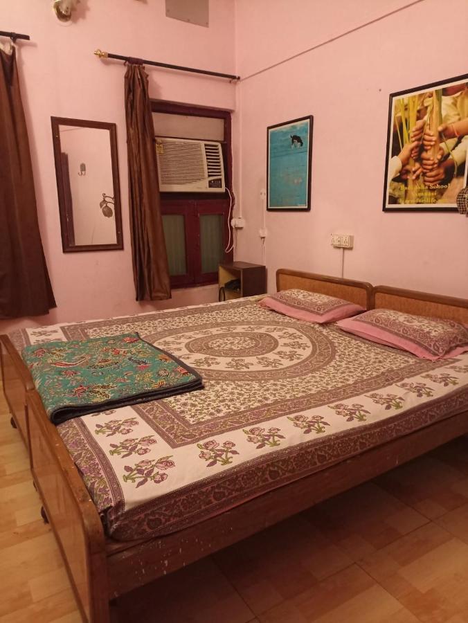Brown Bread Bakery Guest House Varanasi Eksteriør bilde