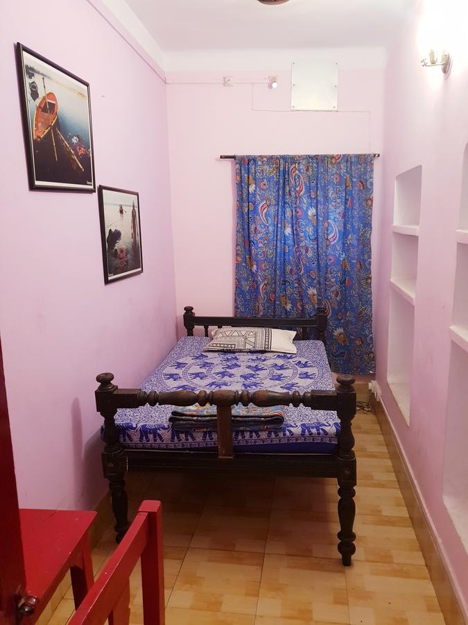Brown Bread Bakery Guest House Varanasi Eksteriør bilde